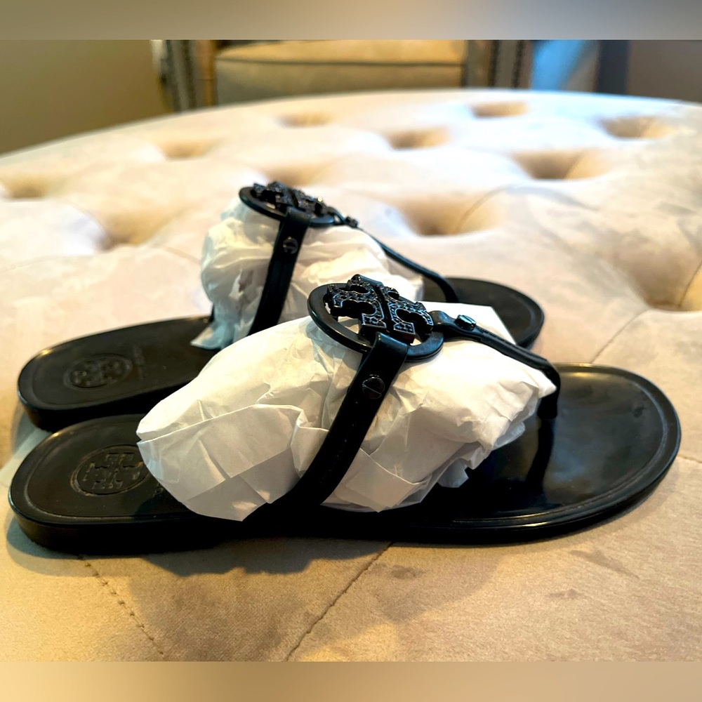 TORY BURCH Black Miller Patent Sandal—Size 5–GREAT CONDITION!! $60
